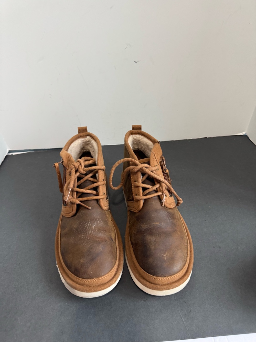 UGG Neumel Zip Men’s 6 Brown Leather Boots 1103883 Fits Women 7.5 / Kids 6 - Picture 2 of 12